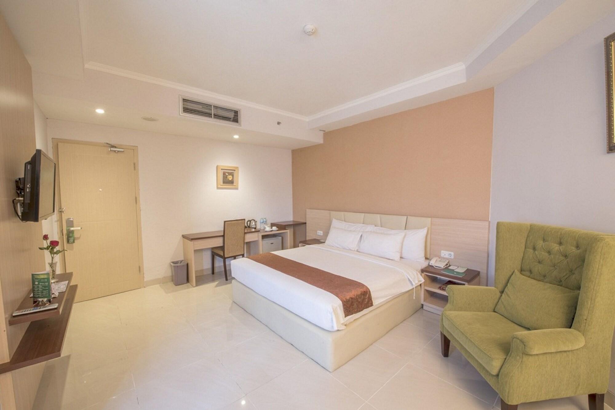Lorin Syariah Solo Hotel Εξωτερικό φωτογραφία