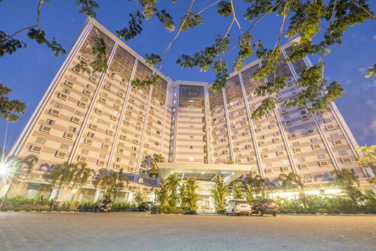 Lorin Syariah Solo Hotel Εξωτερικό φωτογραφία