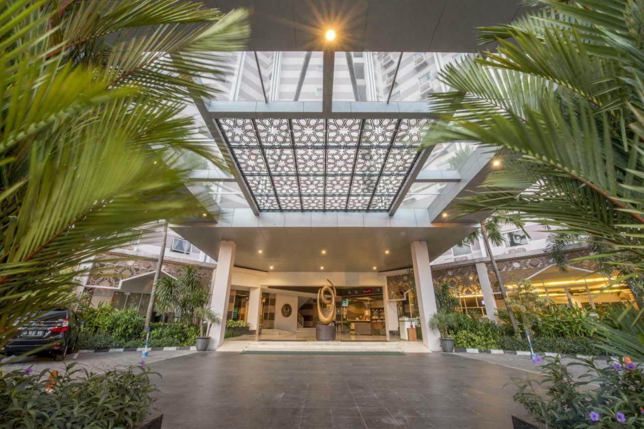 Lorin Syariah Solo Hotel Εξωτερικό φωτογραφία