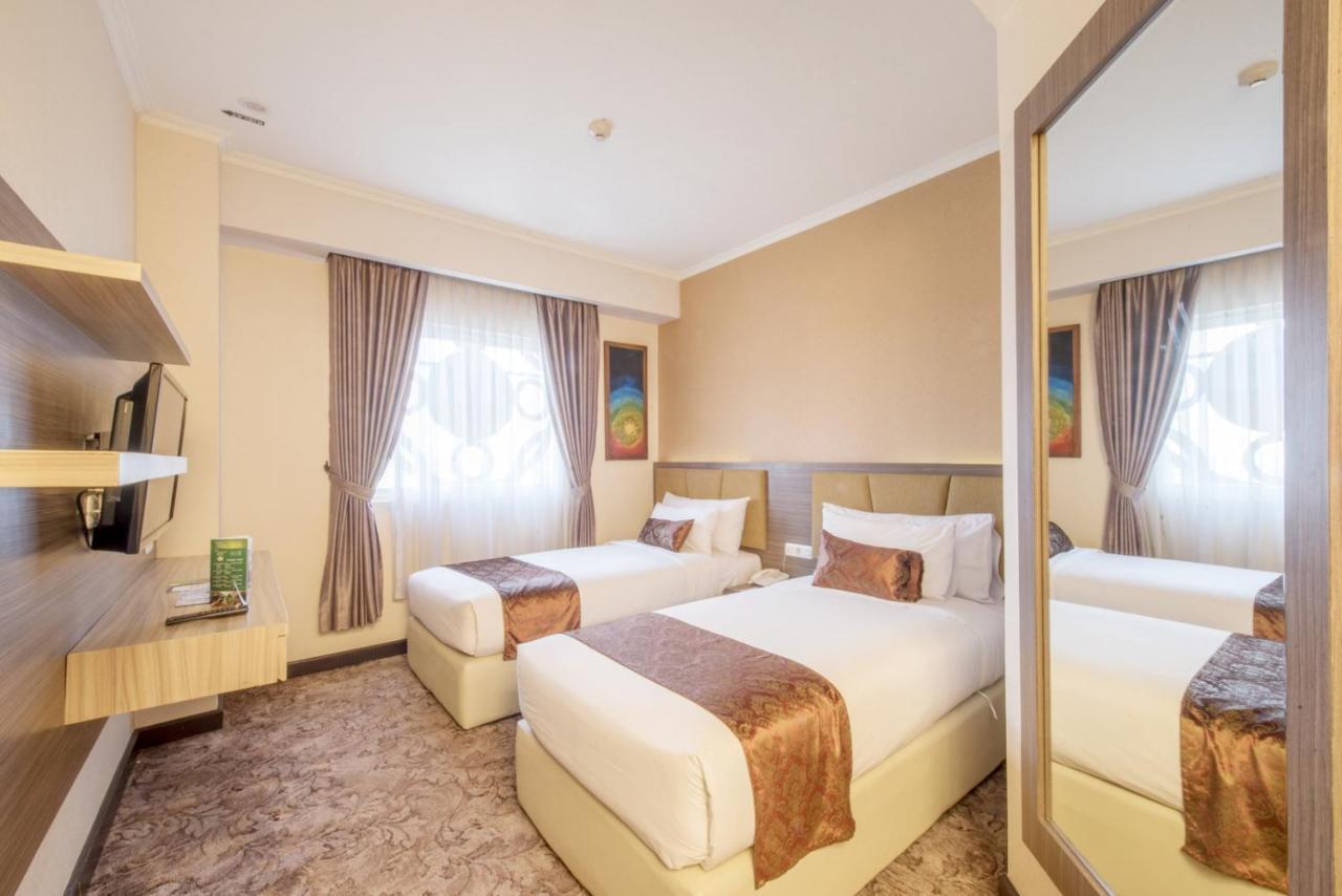 Lorin Syariah Solo Hotel Εξωτερικό φωτογραφία